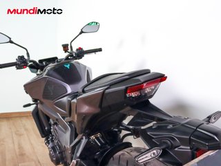 YAMAHA MT 09 Y-AMT