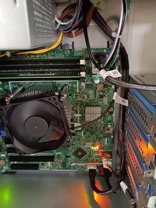 DELL PowerEdge T140 servidor 3,5 GHz 8 GB Torre
