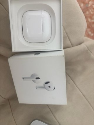 AirPods 4 Apple Bianche