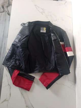 Cazadora Biker Negra y Roja