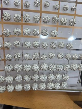 Conjunto de anillos y pulsera