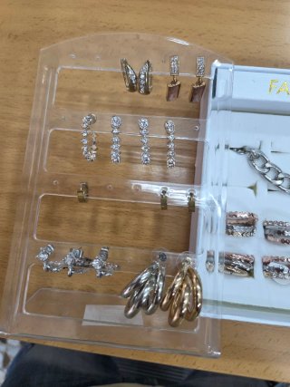 Conjunto de anillos y pulsera