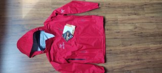 Chaqueta Arc'teryx Impermeable Roja