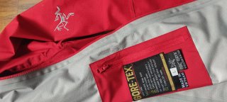 Chaqueta Arc'teryx Impermeable Roja