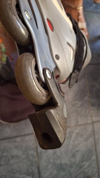Patines Salomon Talla 40 1/3 y Accesorios
