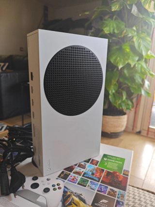 Xbox Series S 512GB + Mando Prácticamente Sin Usar