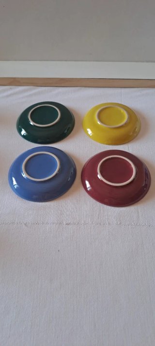 Set 4 Tazzine con Piattini Ceramica Colorati