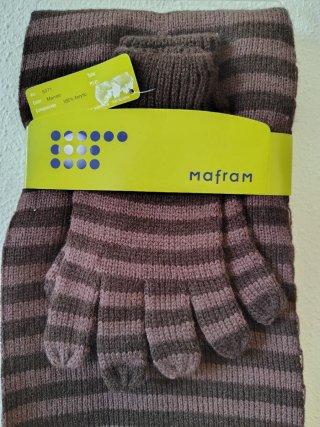 Conjunto bufanda y guantes Mafram