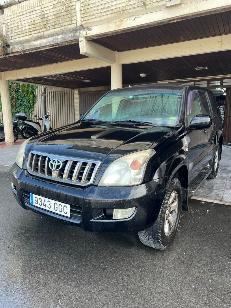 Toyota Land Cruiser 2008 300.000km - foto 1