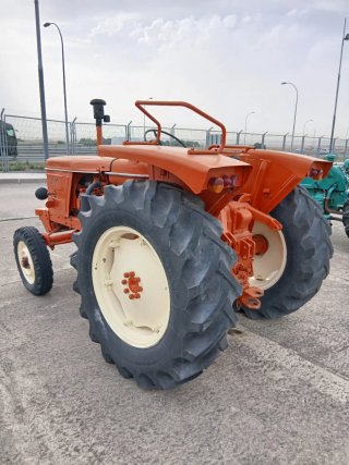 Tractor Renault Super 7 Diesel Clásico