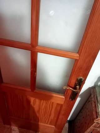 Puerta de madera con cristal, 2X72