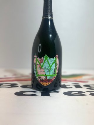bottiglia vuota jean michael basquiat dom perignon