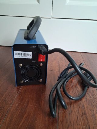 Soldadora VECTOR WELDING ARC 200G