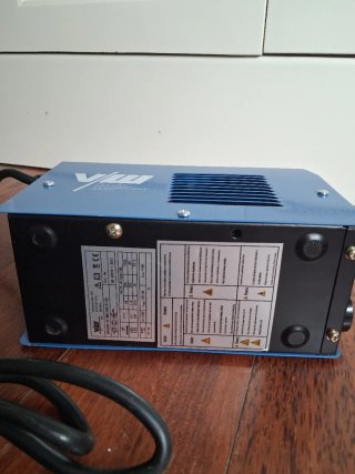Soldadora VECTOR WELDING ARC 200G