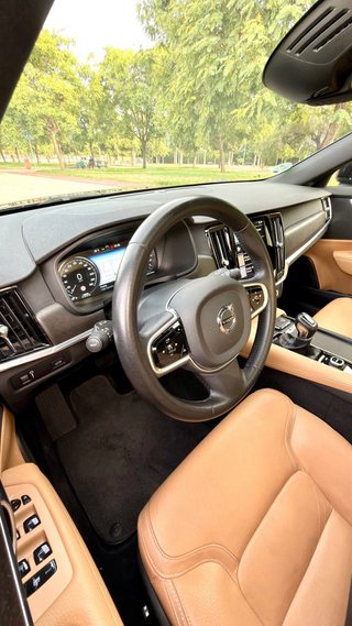Volvo V90 cross country