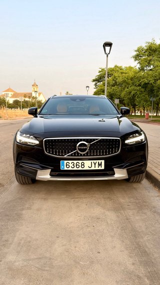 Volvo V90 cross country