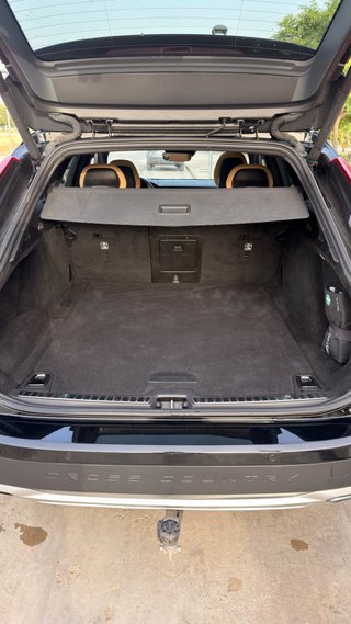 Volvo V90 cross country