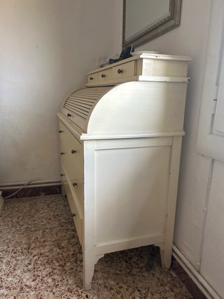Taquillón / aparador de madera beige