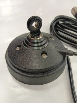 Base magnética para antena de radio