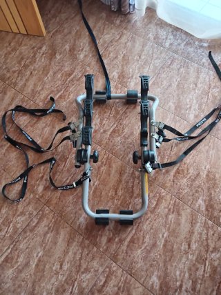 Porta bicicletas Peruzzo y placa V 20 homologada