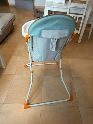Trona de bebé plegable