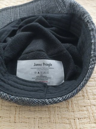 Gorra de lana a cuadros gris