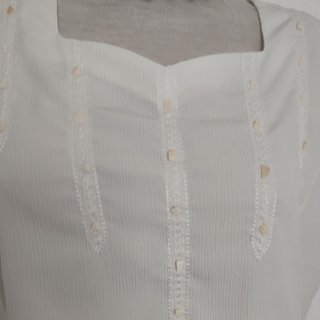 Blusa escote cuadrado color marfil. Talla 50