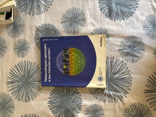 Matemàtiques aplicades a les Ciències Socials I...