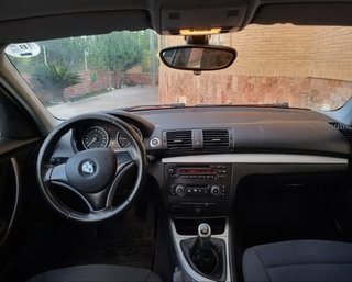 -se vende bmw serie 1..116d.