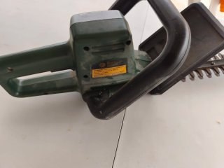 Cortasetos eléctrico