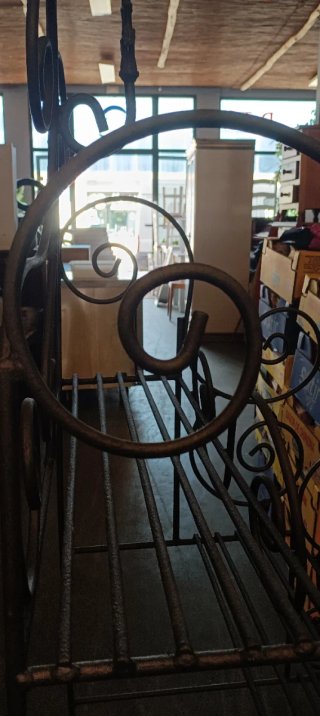 Estantería forja porta macetas
