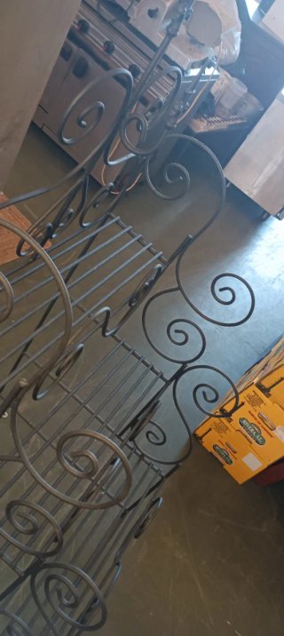 Estantería forja porta macetas