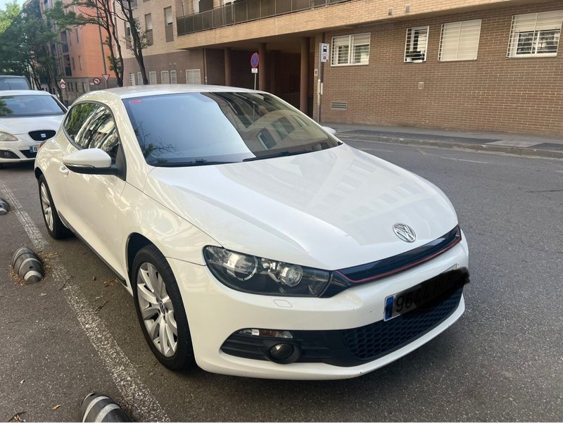 Volkswagen Scirocco 2012 - foto 1