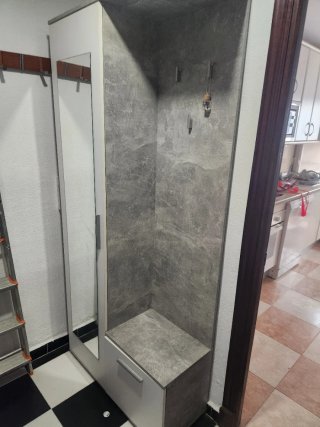 Mueble recibidor piedra y madera