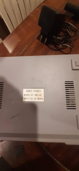 Consola Coleccionista.Clónica Pl con mandos y gun.