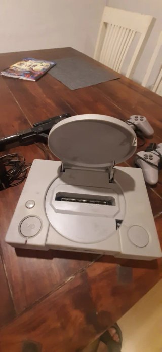 Consola Coleccionista.Clónica Pl con mandos y gun.