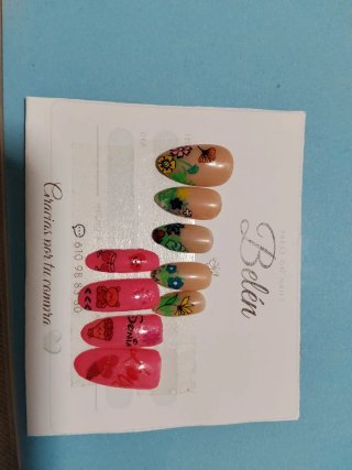 Uñas Press On Hechas a Mano