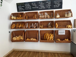 Cestas de mimbre para panadería