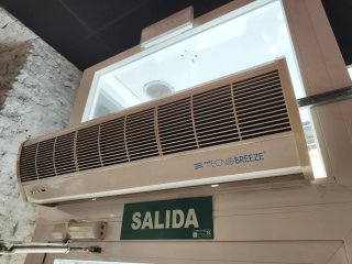 Cortinas de aire Tecnobreeze con mando a distancia