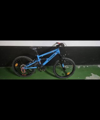 Bicicleta infantil Btwin azul
