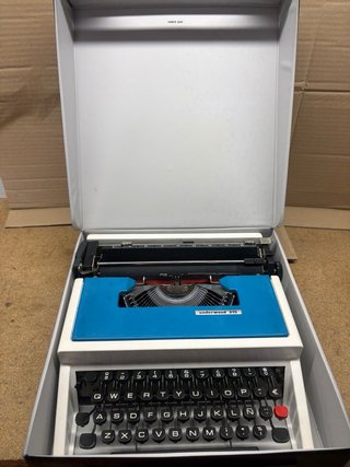 Máquina de escribir Underwood 315