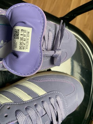 Adidas Mujer Talla 39 1/3 Moradas