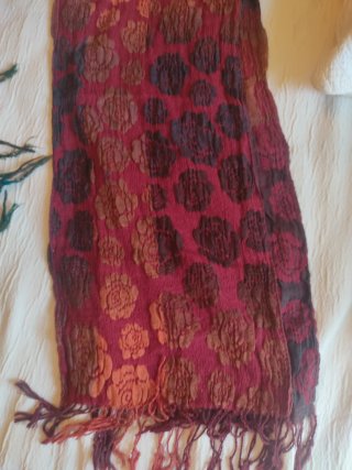 Bufandas de señora malla calada y roja reversible