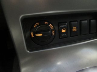 Nissan Pathfinder 2.5 DCI SE 7 PLZ