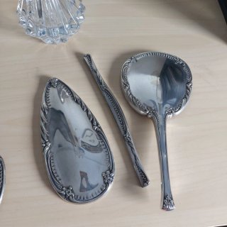 Juego de tocador de cristal y plata