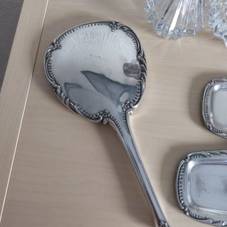 Juego de tocador de cristal y plata