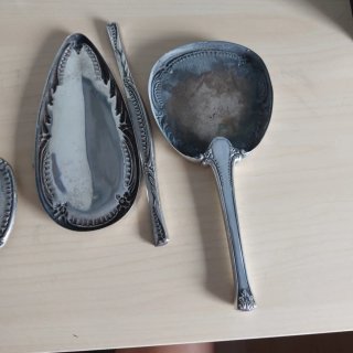 Juego de tocador de cristal y plata