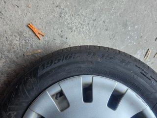 Neumáticos con llantas 195/65 R 15
