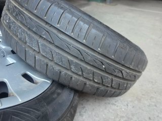 Neumáticos con llantas 195/65 R 15