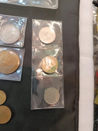 Lote de monedas variadas